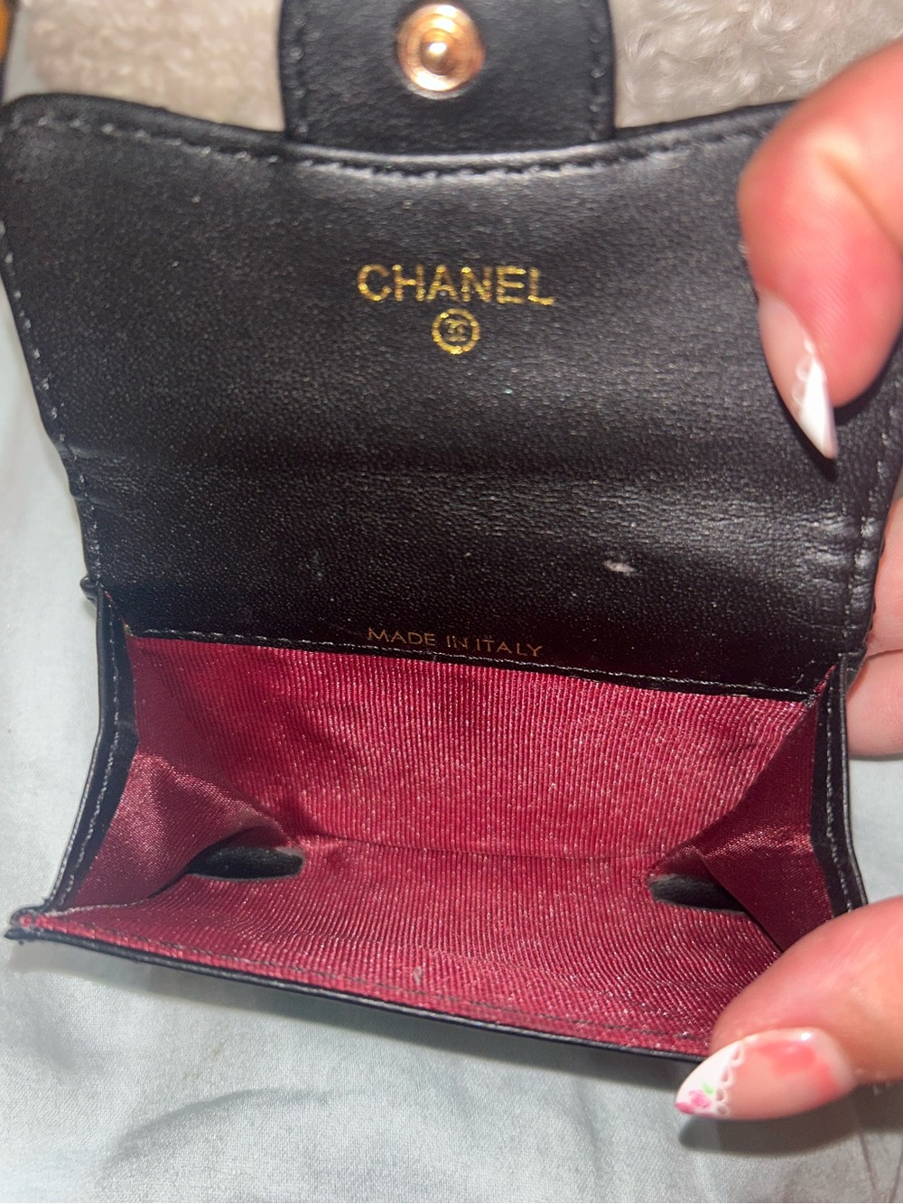 CHANEL Black Quilted Leather Key Pouch with Gold CC - Picture 3 of 3